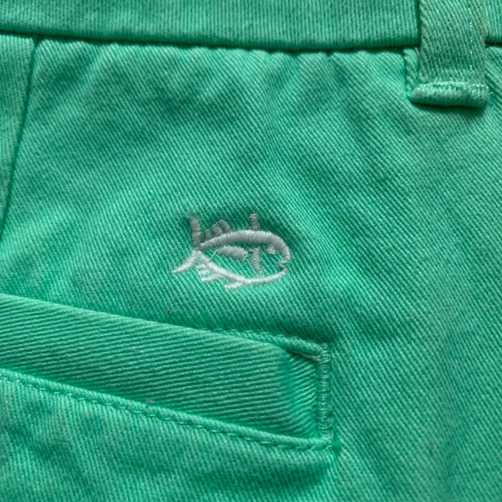 Southern Tide shorts 🐟